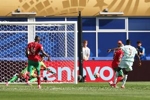 法国2-0领先摩洛哥！登贝莱贴地斩破门，姆巴佩助攻
